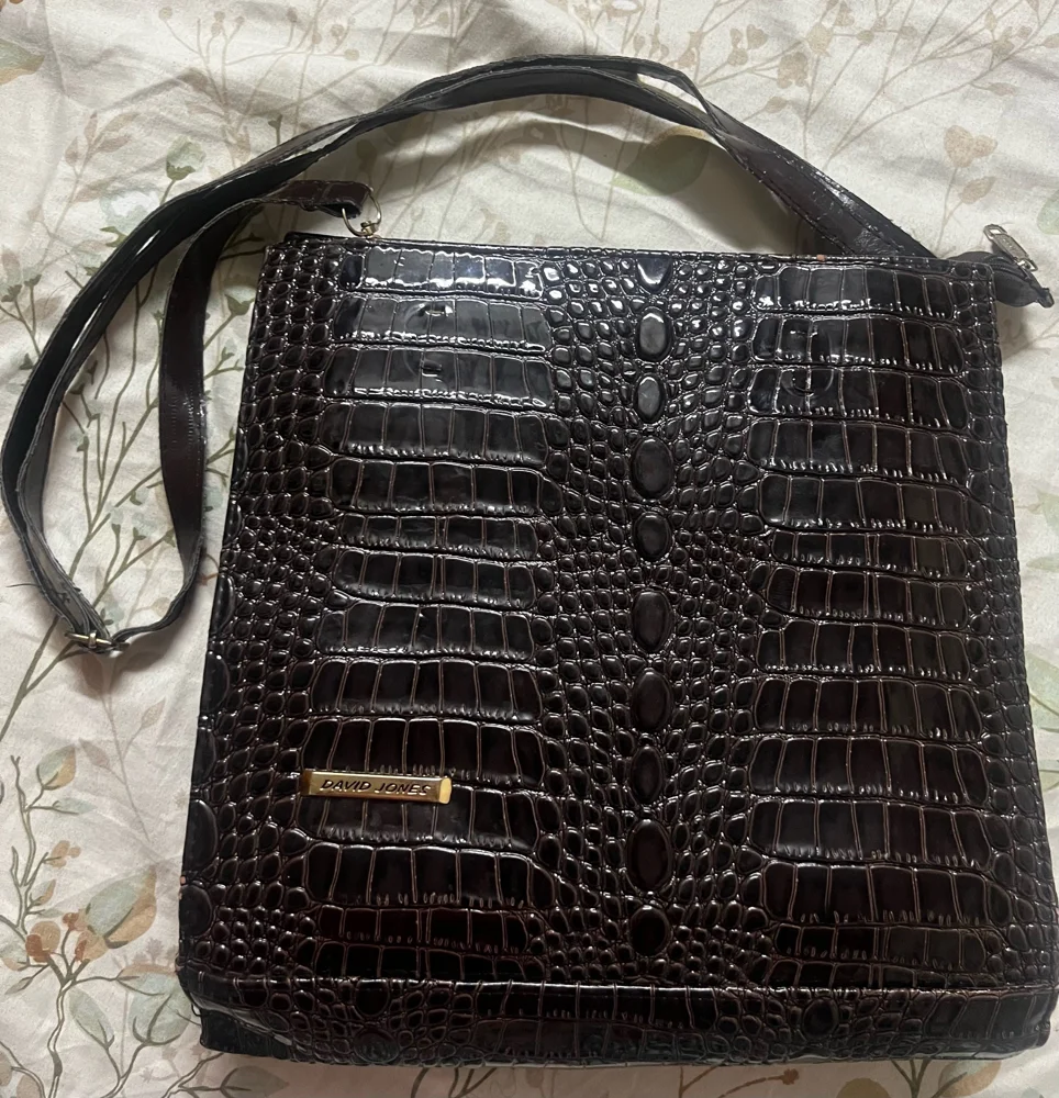 Shoulder Bags