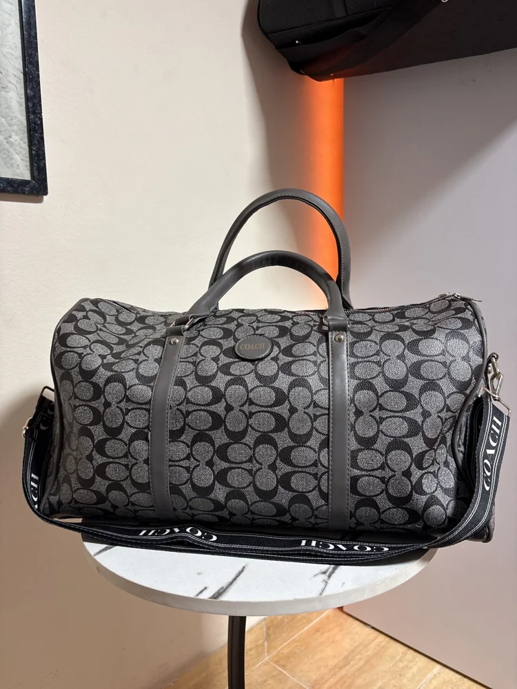 Coach Accessories, size M