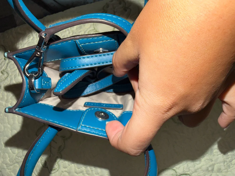 Michael Kors شنط كروس، حالة ممتازة، صورة 2