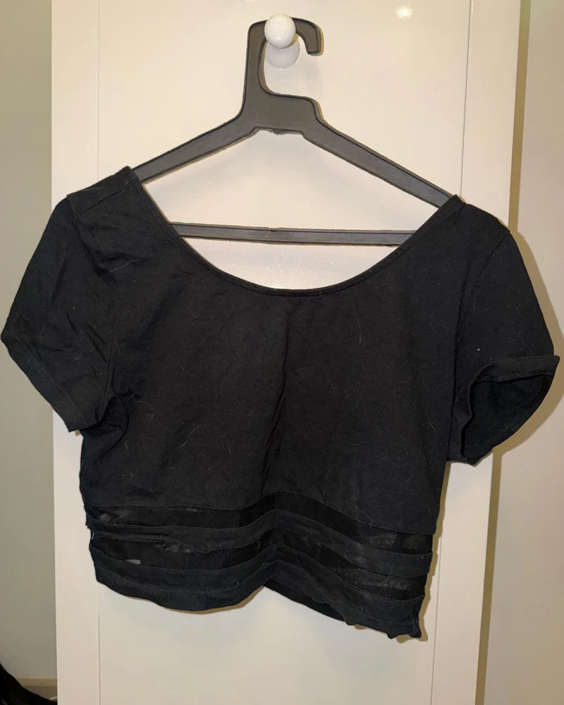 H&M Divided Crop Tops