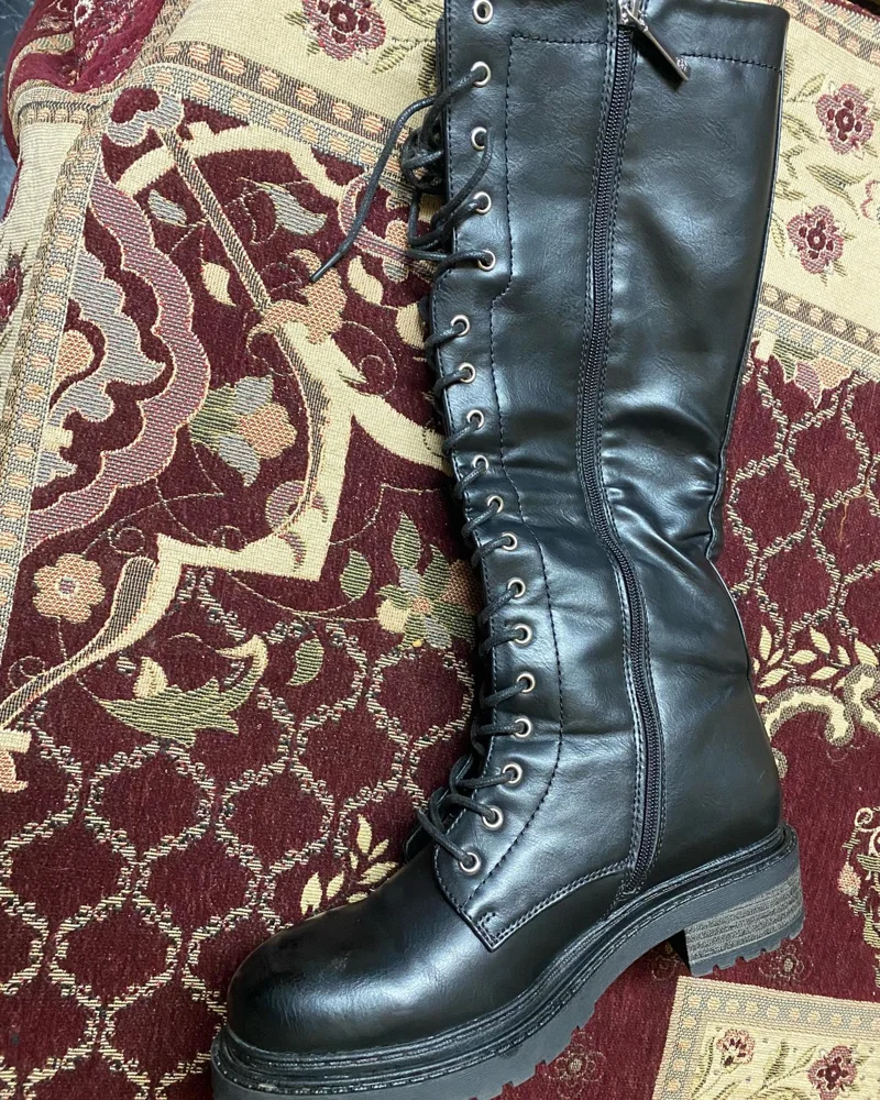 deja vu Boots, New with tags, size 40, photo 3