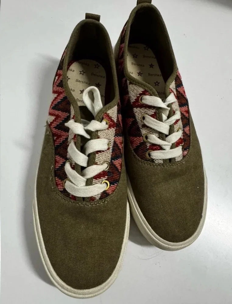 Bershka Sneakers, size 39, photo 3