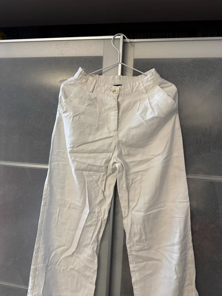 Bershka بنطلونات
