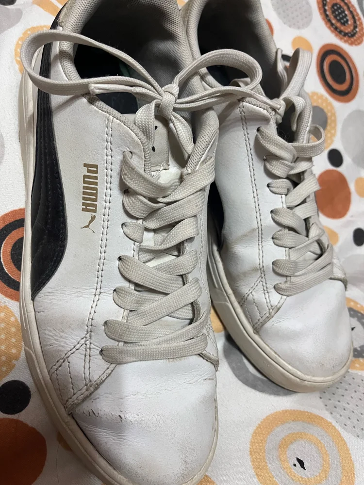 Puma Sneakers