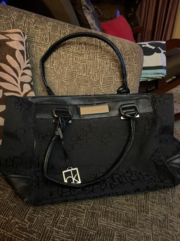 Calvin Klein Shoulder Bags