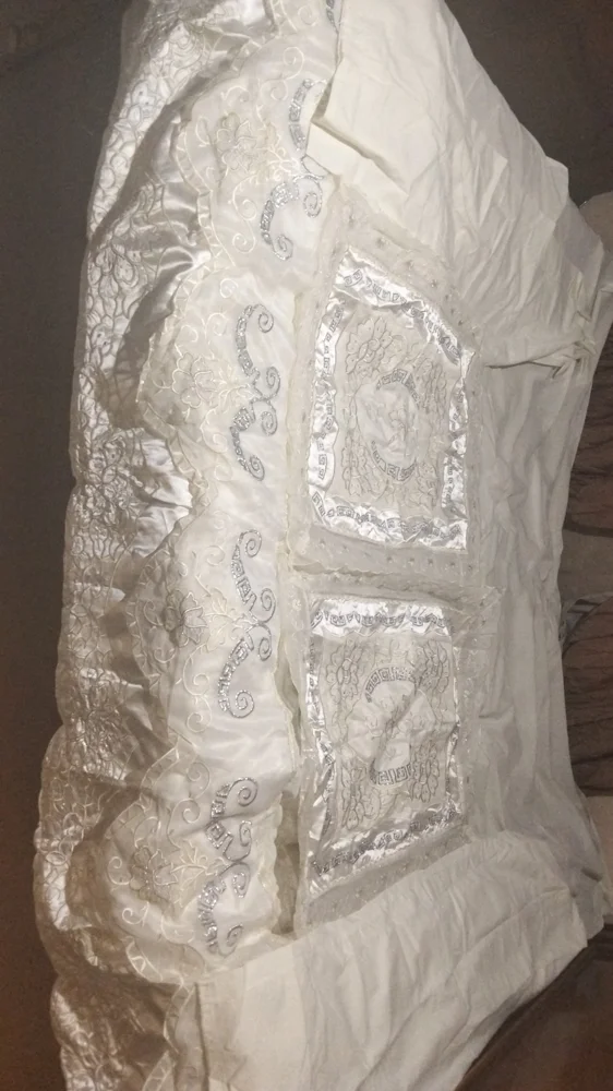 Blankets / throws
