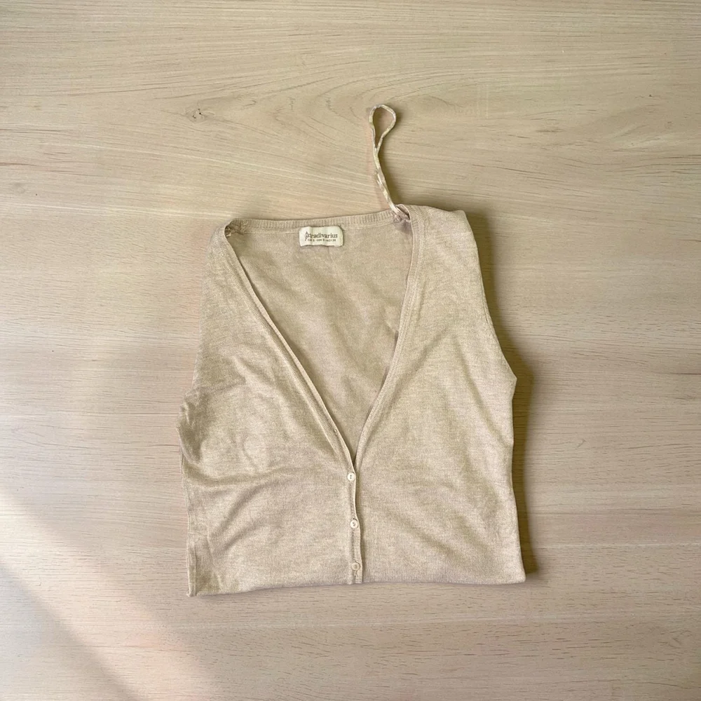 Stradivarius كارديجان
