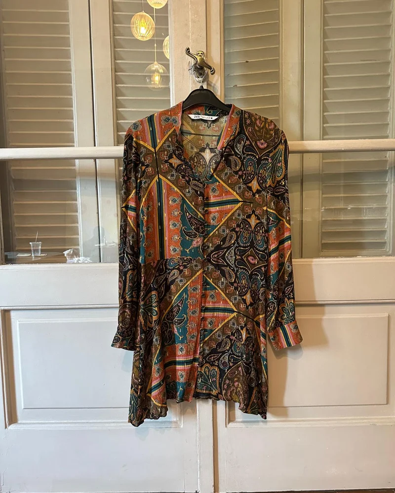 Zara فساتين قصيرة