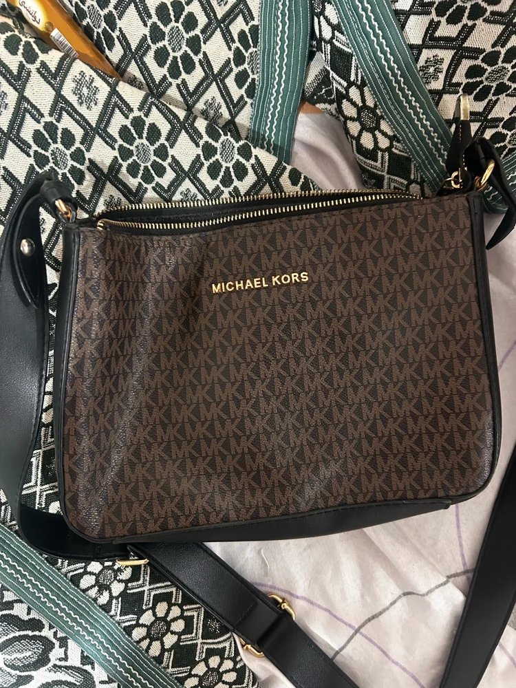 Cross-Body Bags