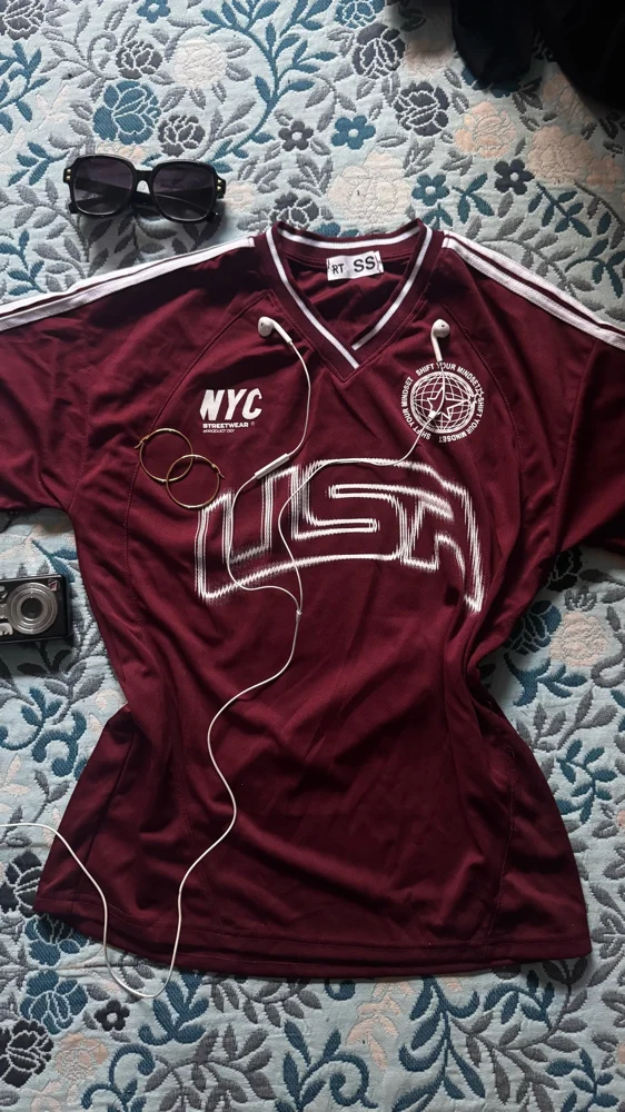 T-shirts, size M
