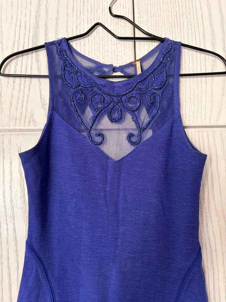 Free People فساتين قصيرة