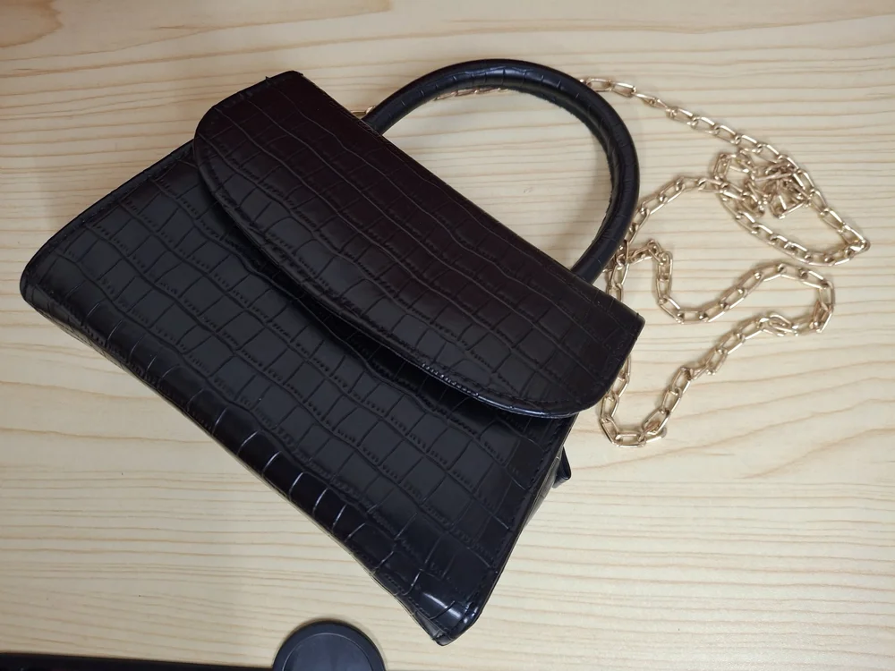Cross-Body Bags