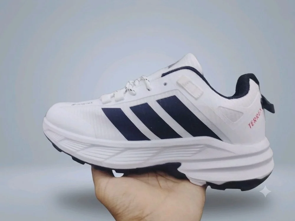 adidas Sneakers, New with tags, photo 3