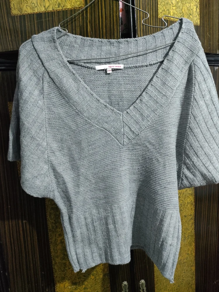 Sweaters & Pullovers
