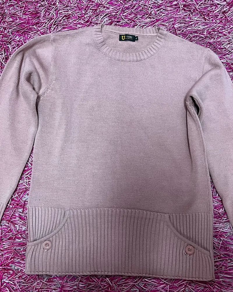 Sweaters & Pullovers