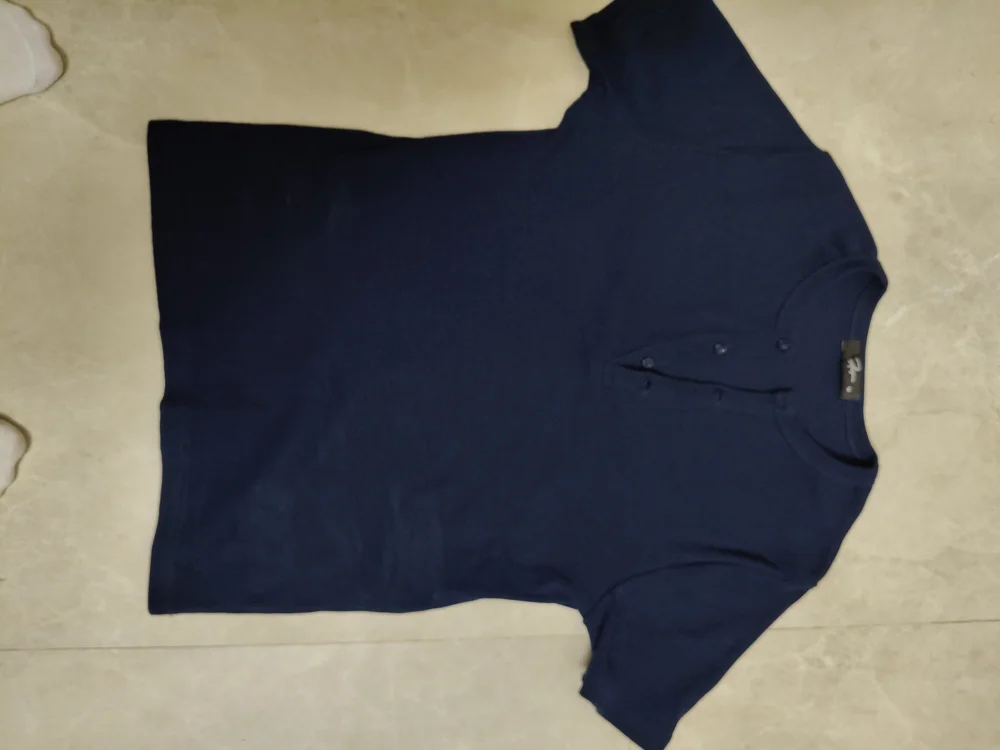 T-shirts, size M