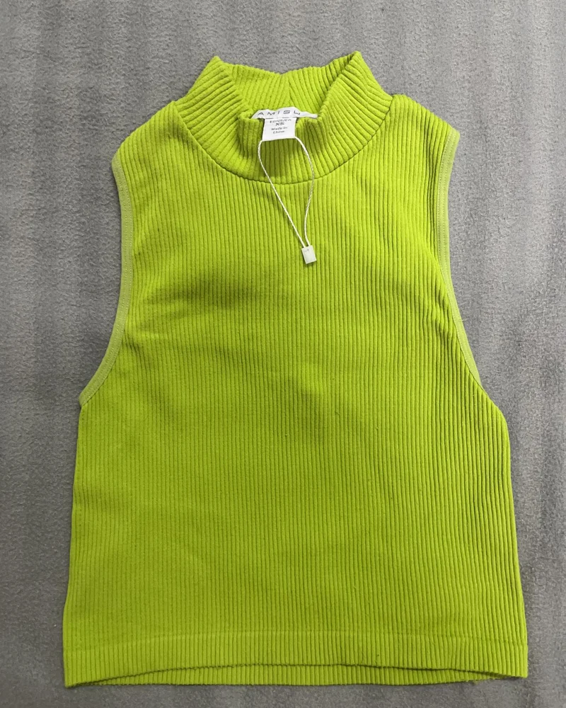 Amisu Tank Tops