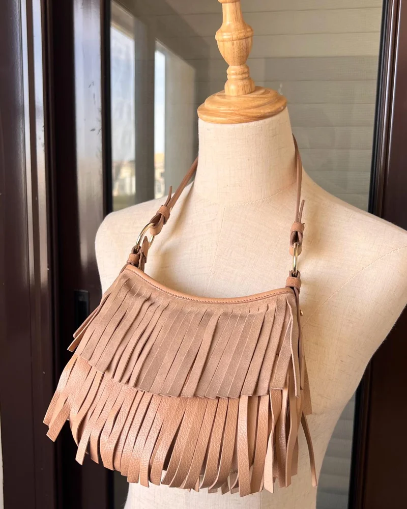 Yves Saint Laurent Shoulder Bag