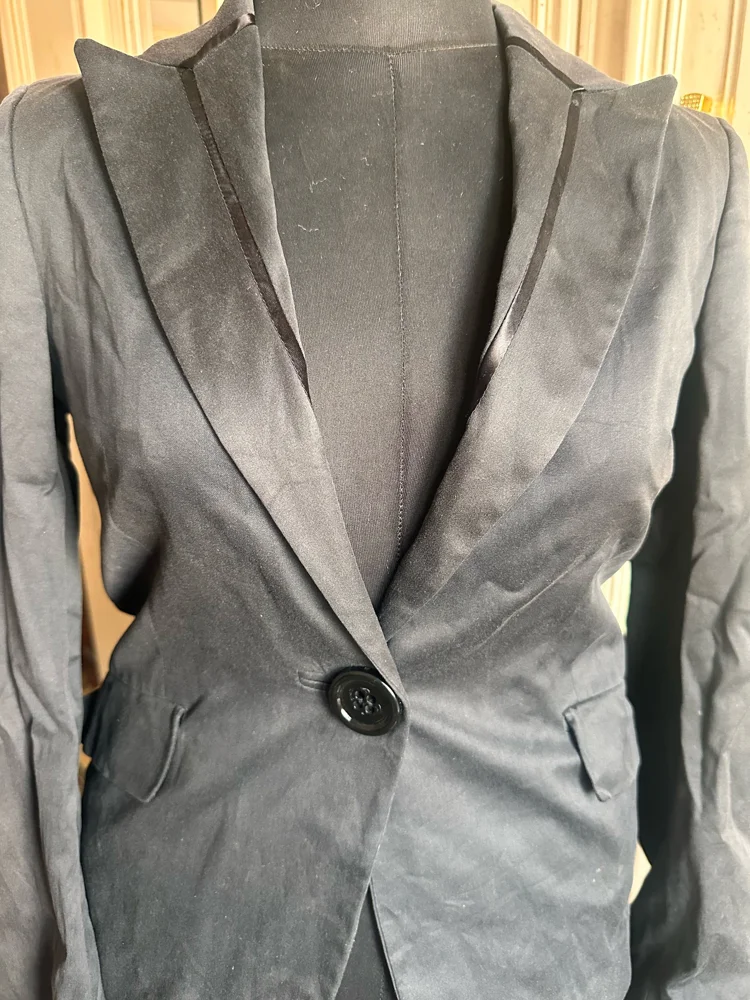 Roberto Verino Blazers, size M / 38 / 10
