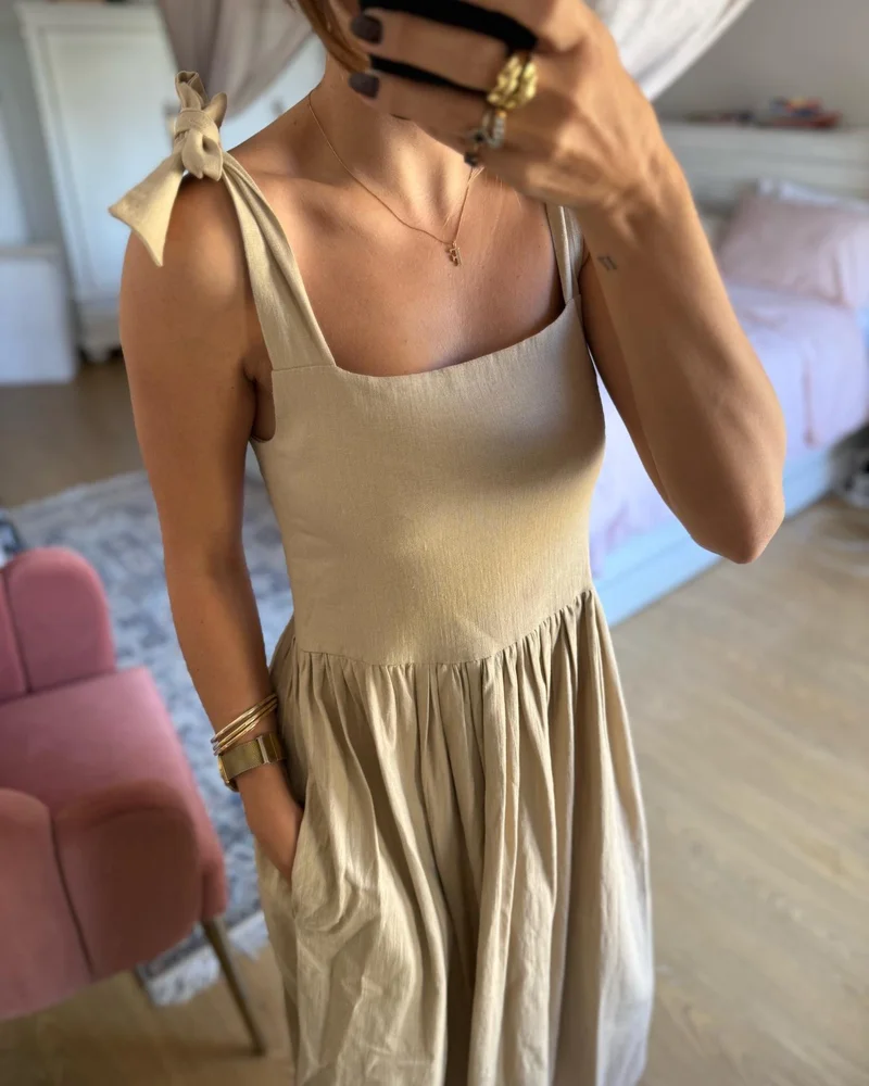 Midi Dresses