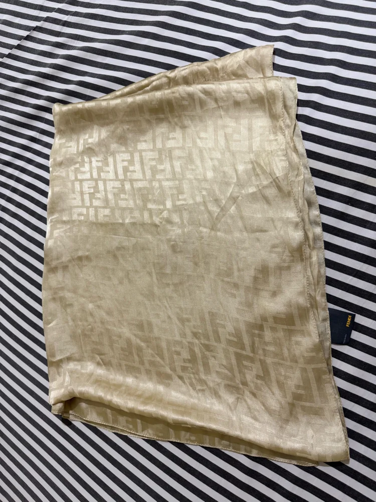 Fendi Scarves & Shawls, Good, photo 3
