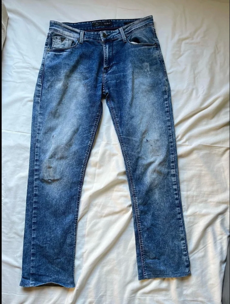 GUESS Jeans