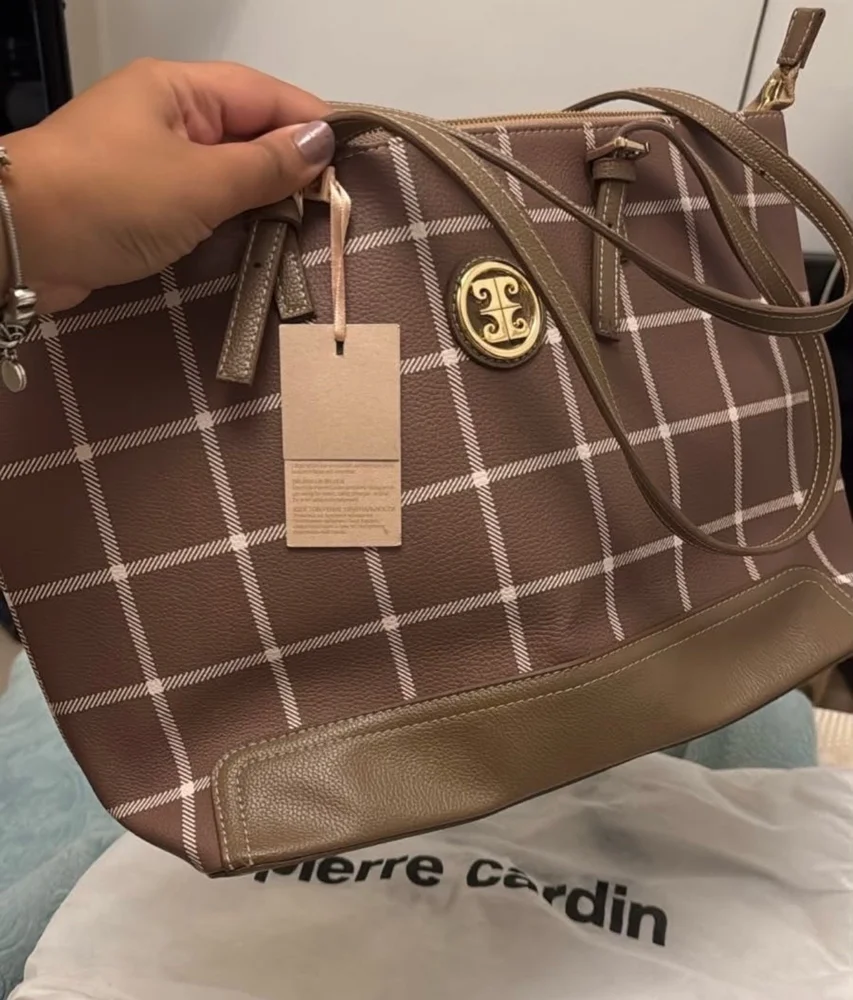 Pierre Cardin Shoulder Bags