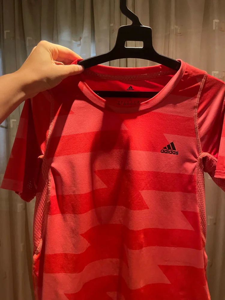 adidas تيشيرتات
