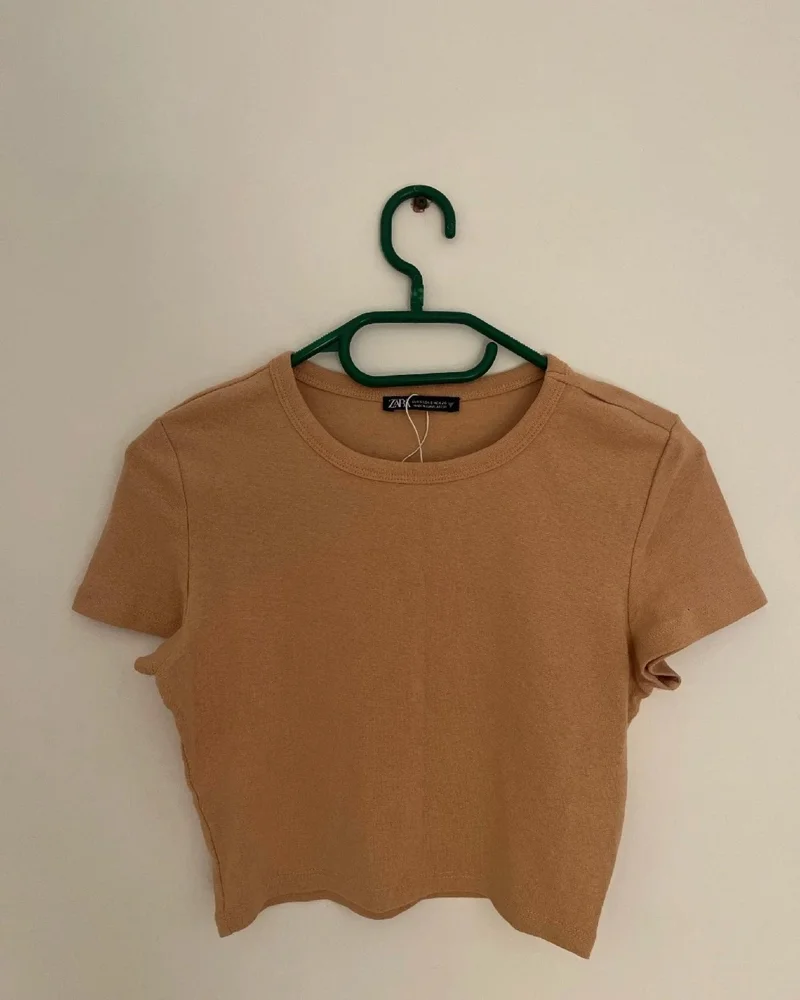 Zara تانك توب