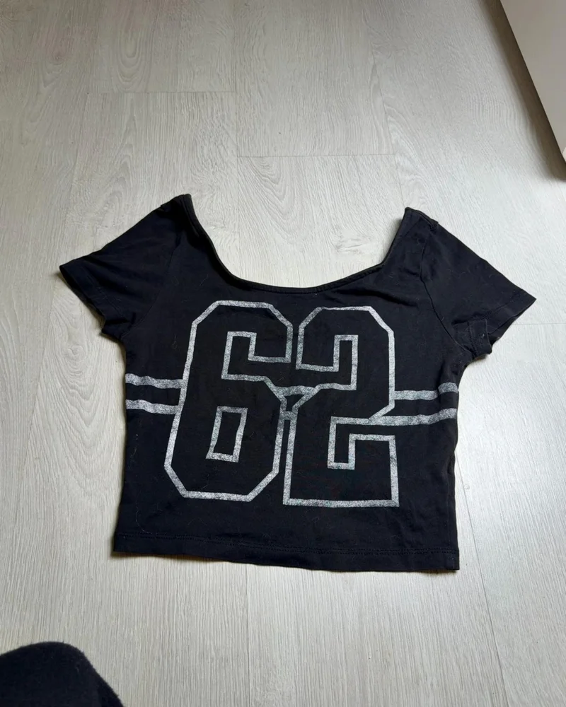 H&M Divided Crop Tops