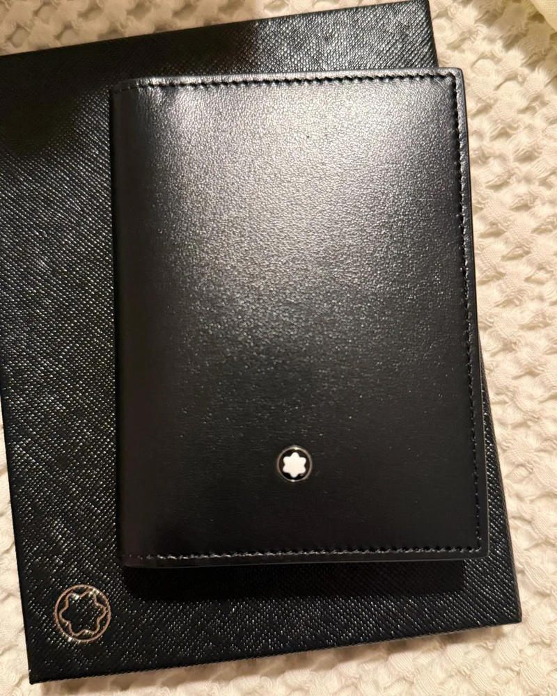 Montblanc محافظ