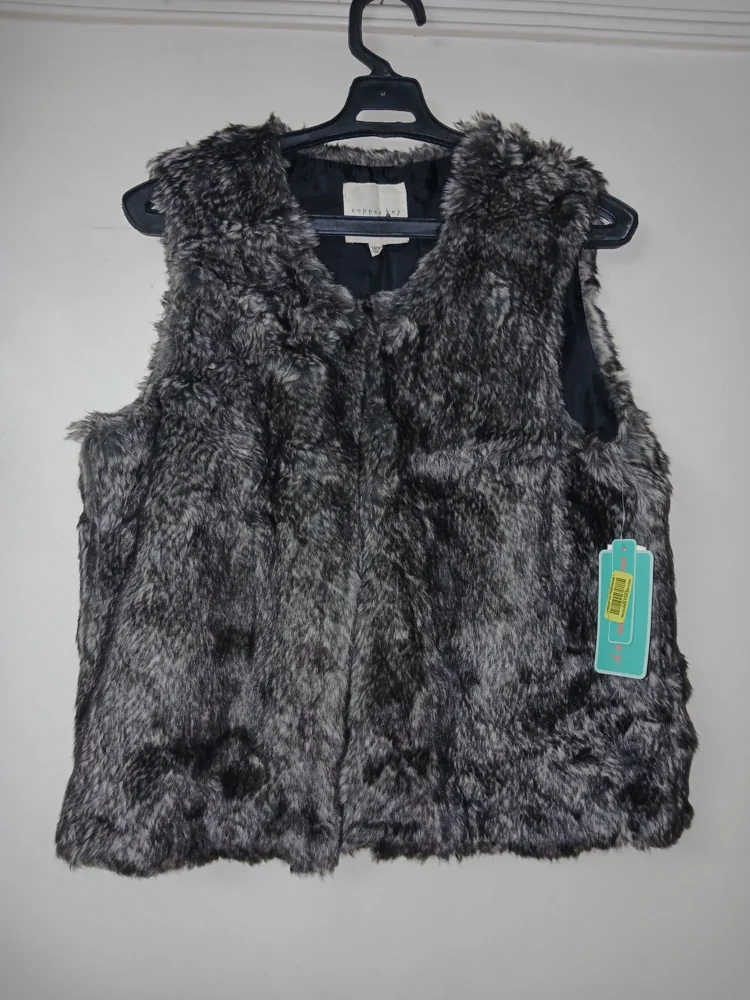 Vests, size XXL / 44 / 16