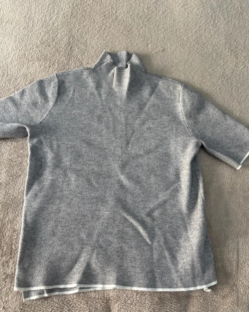 Zara سويترات وبلوفرات