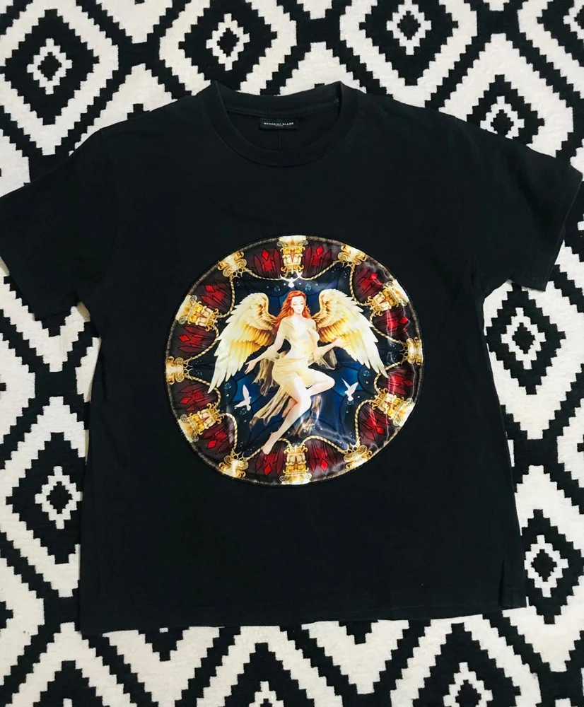 T-shirts, size M