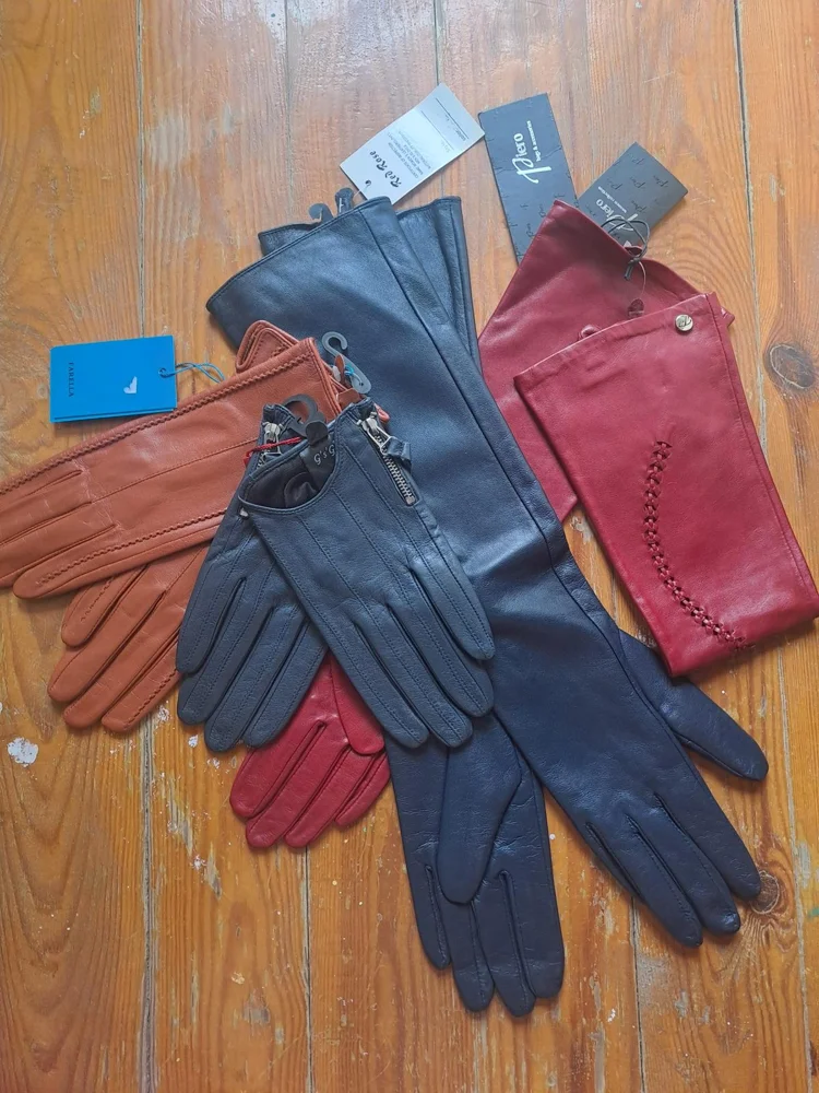 Gloves
