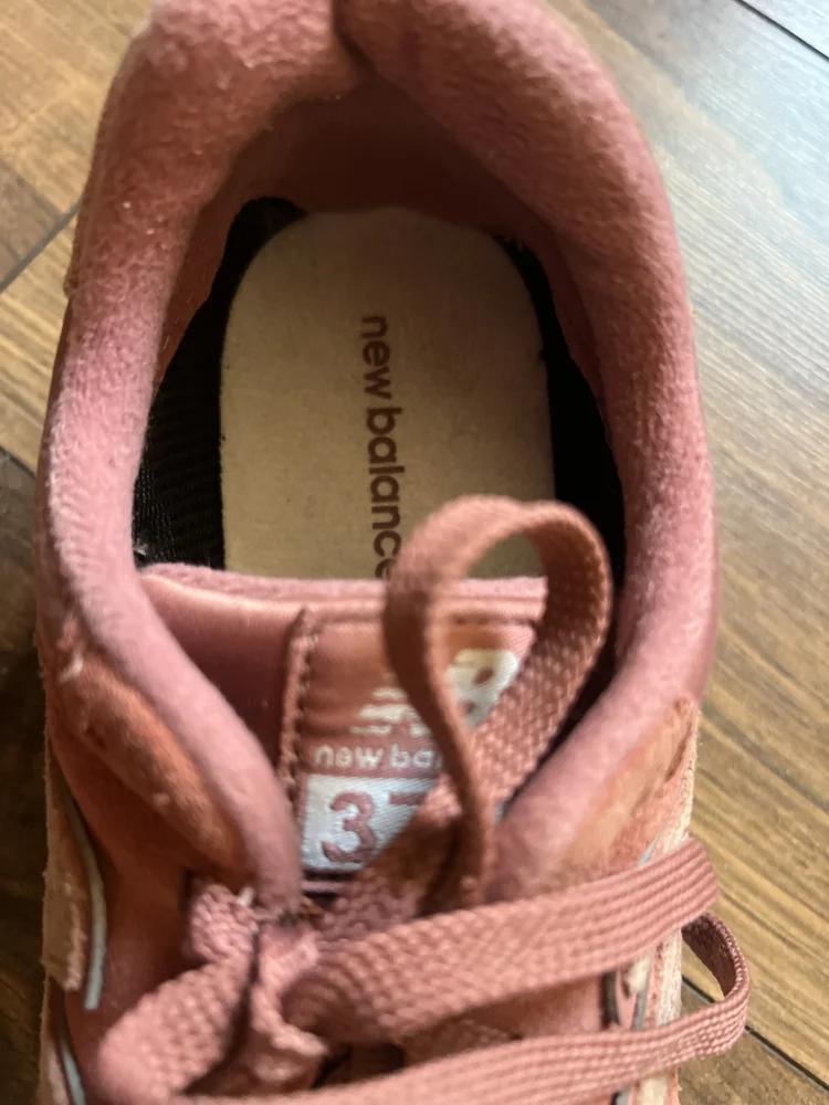 New Balance Sneakers, size 39, photo 3