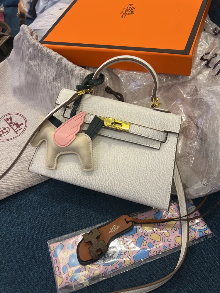 Shoulder Bags