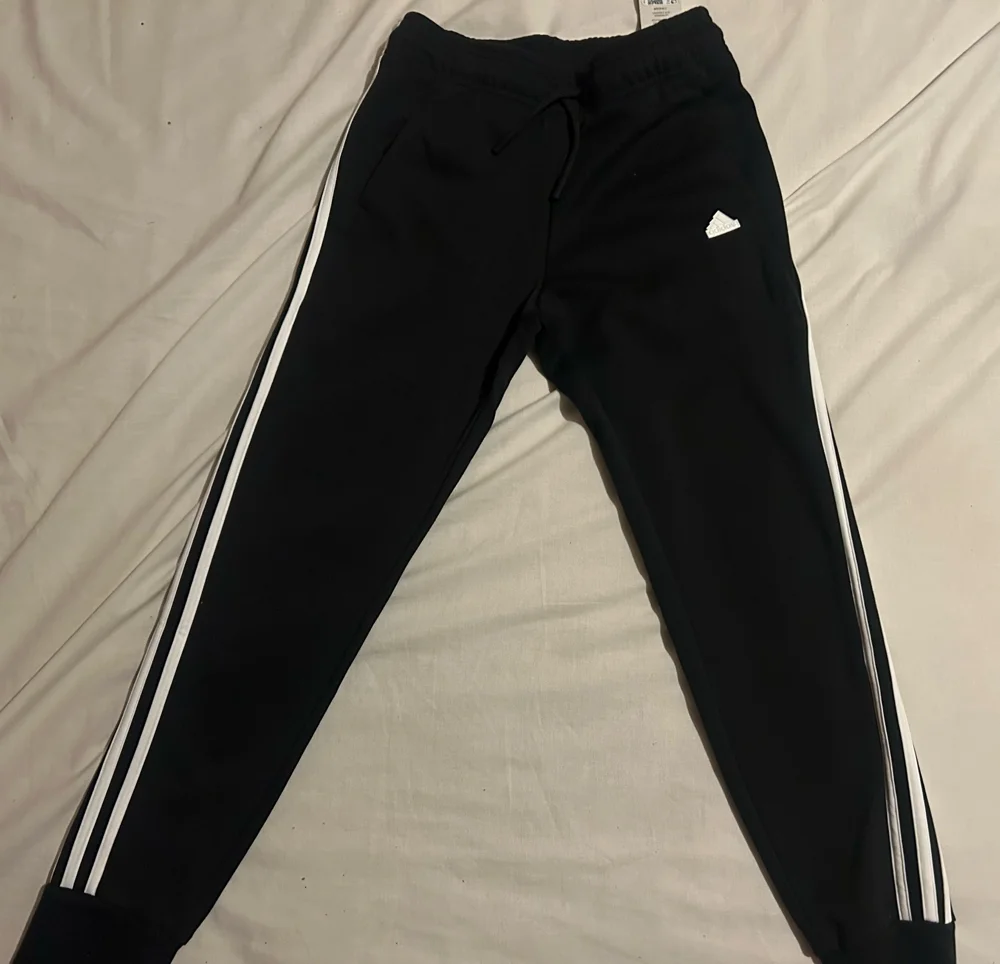 adidas Sweatpants