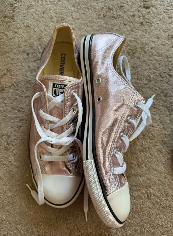 Converse سنيكرز