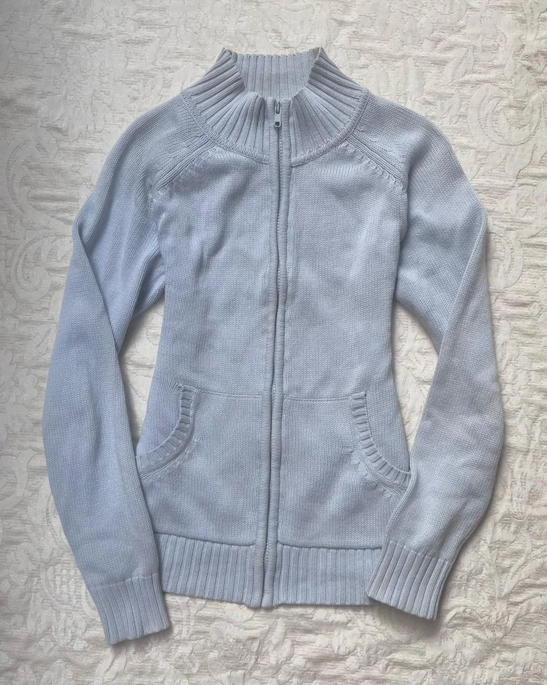 Sweaters & Pullovers
