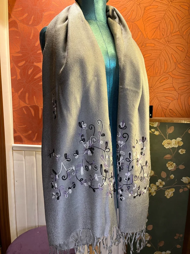Pashmina إيشاربات وشالات، حالة جيدة جداً، صورة 5