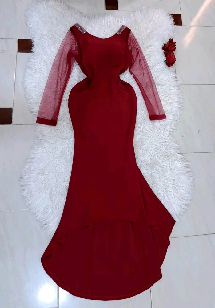 فساتين طويلة