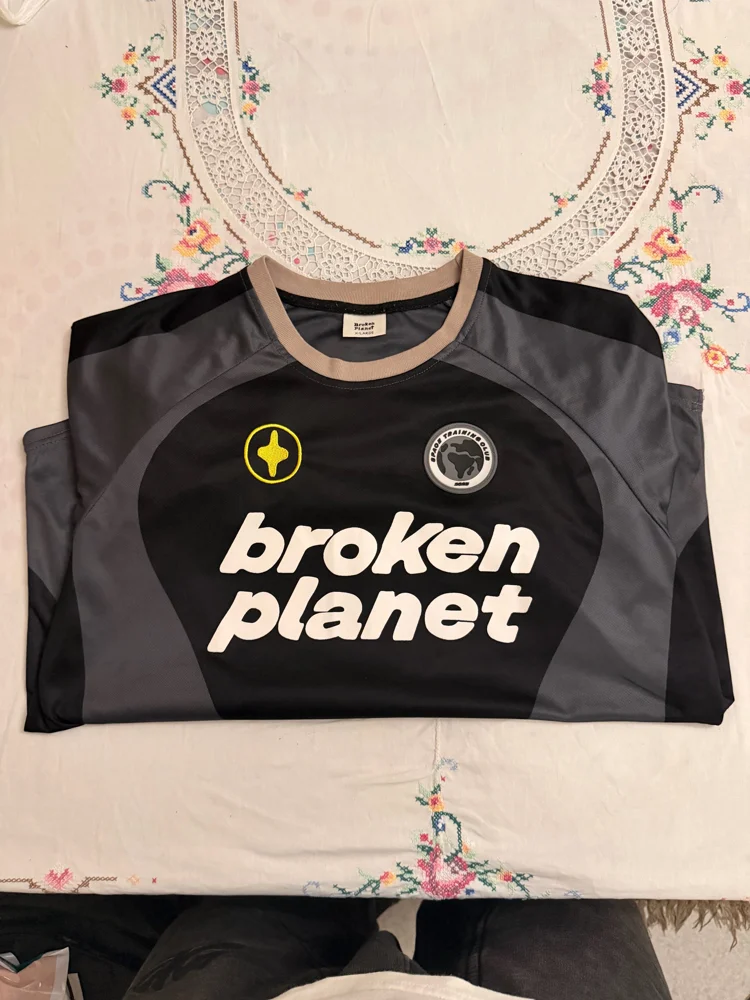 T-shirts, size L, photo 4