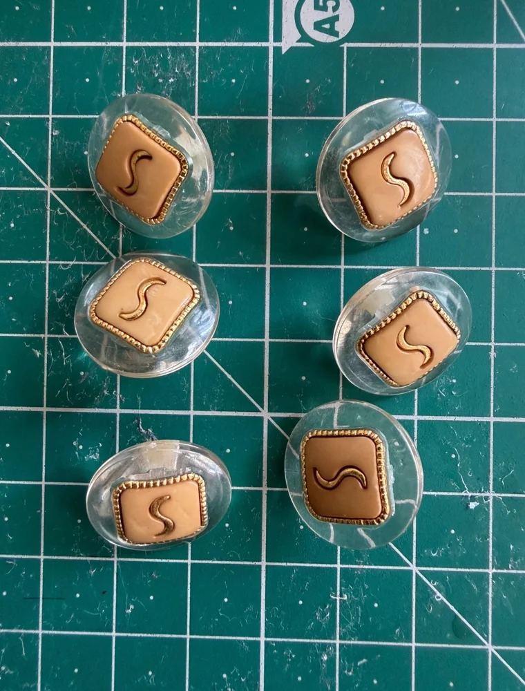 Brooches & Pins