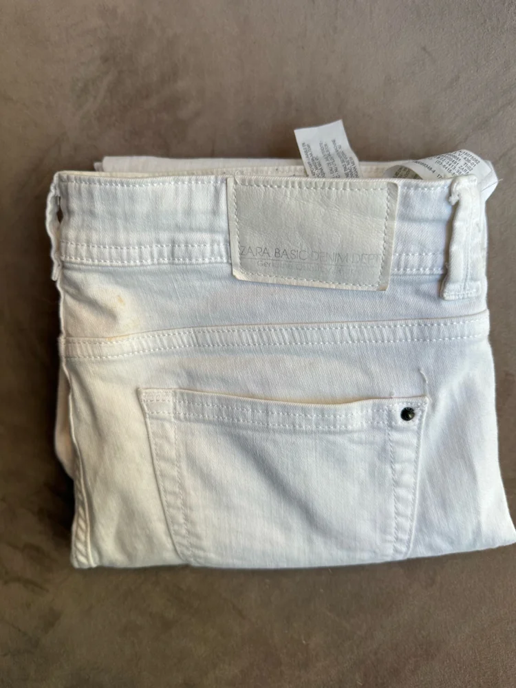 Zara Jeans