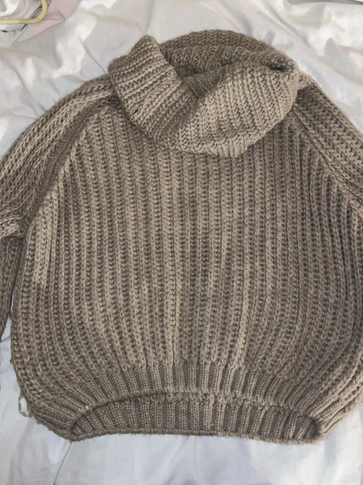 Local Sweaters & Pullovers, Fair, one size, photo 2
