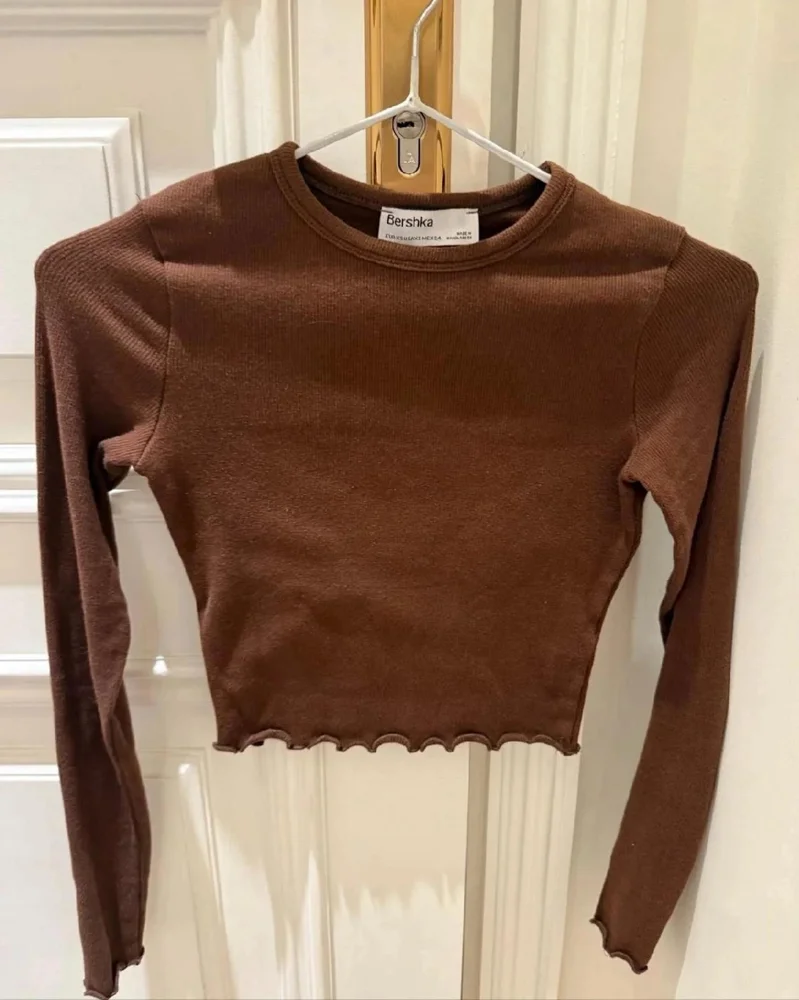 Bershka سويترات وبلوفرات