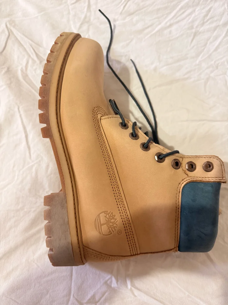 Timberland Boots, New with tags, size 40.5, photo 2