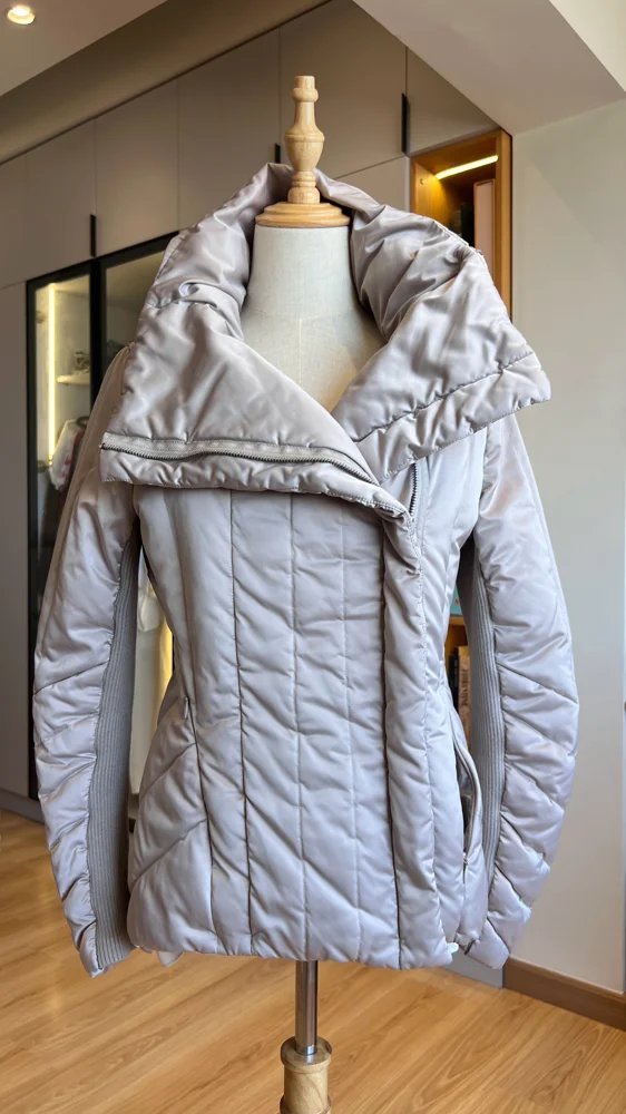 BCBGMAXAZRIA Coats, size S / 36 / 8, photo 6