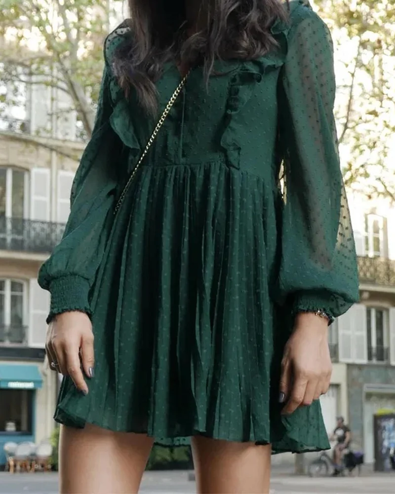 Zara فساتين قصيرة